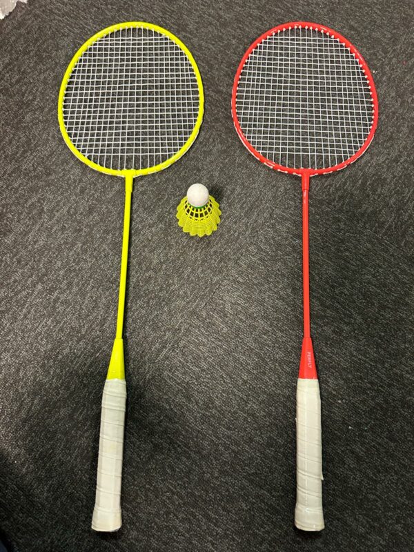Lot de raquettes de badminton