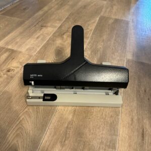 Perforatrice Leitz haut de gamme 4 trous