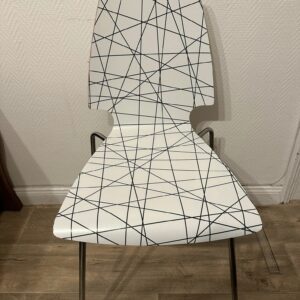 Jolie chaise IKEA