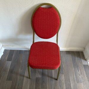 Location chaise fontainebleau empilable