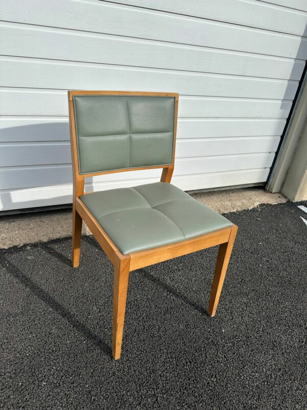 Chaise vintage de qualité