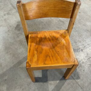 Chaise pour enfant empilable en bois