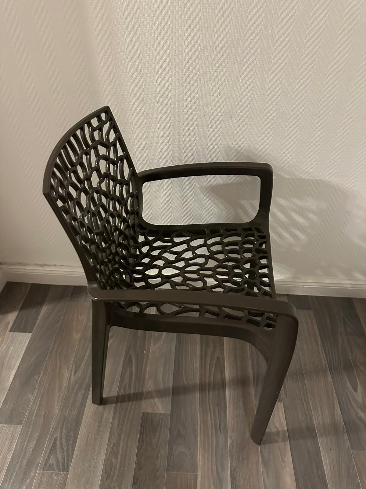 Chaise de qualité pro avec accoudoir noir (2coloris) – Image 5