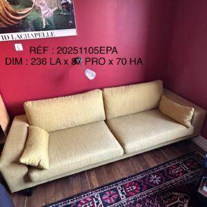 Joli canapé design 3 places