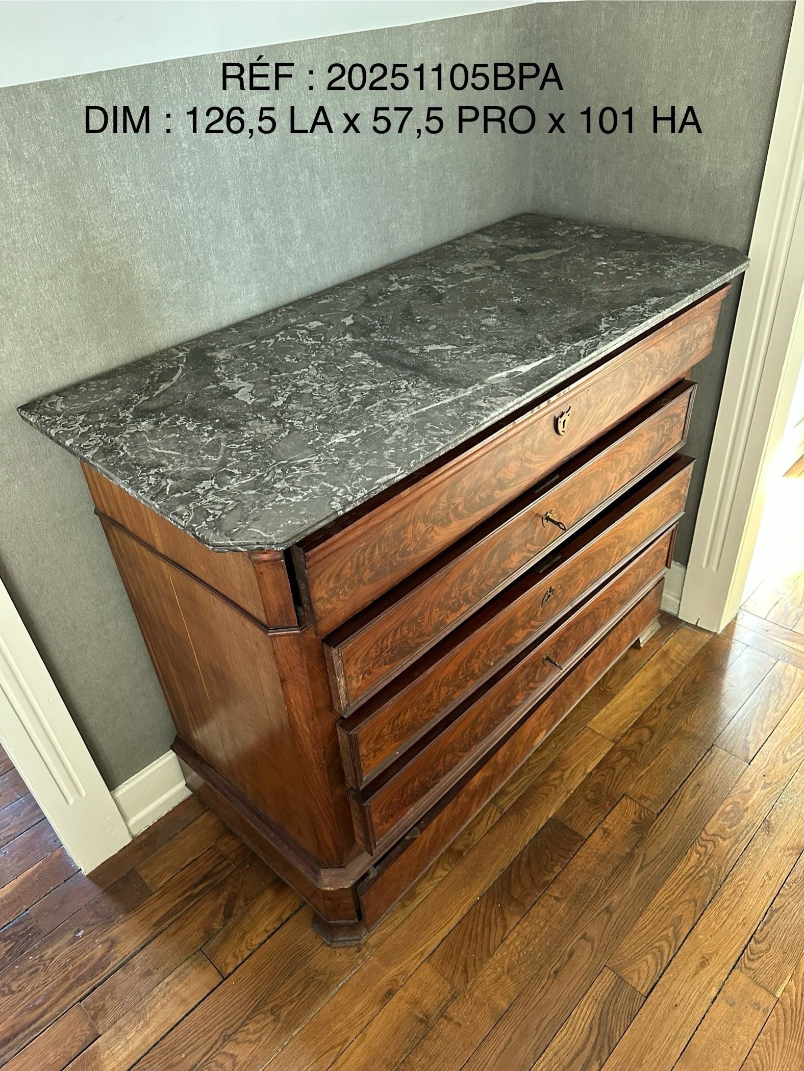 Commode Louis-Philippe, plaque en marbre, milieu 19ème