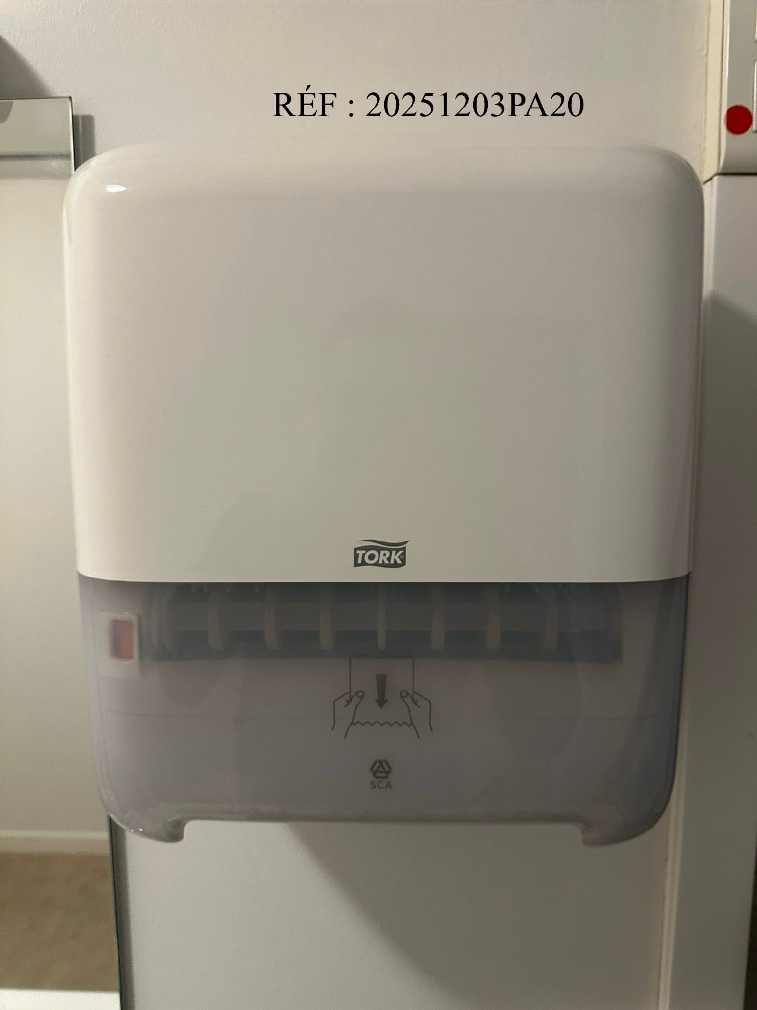 Distributeur d’essuie-mains Tork