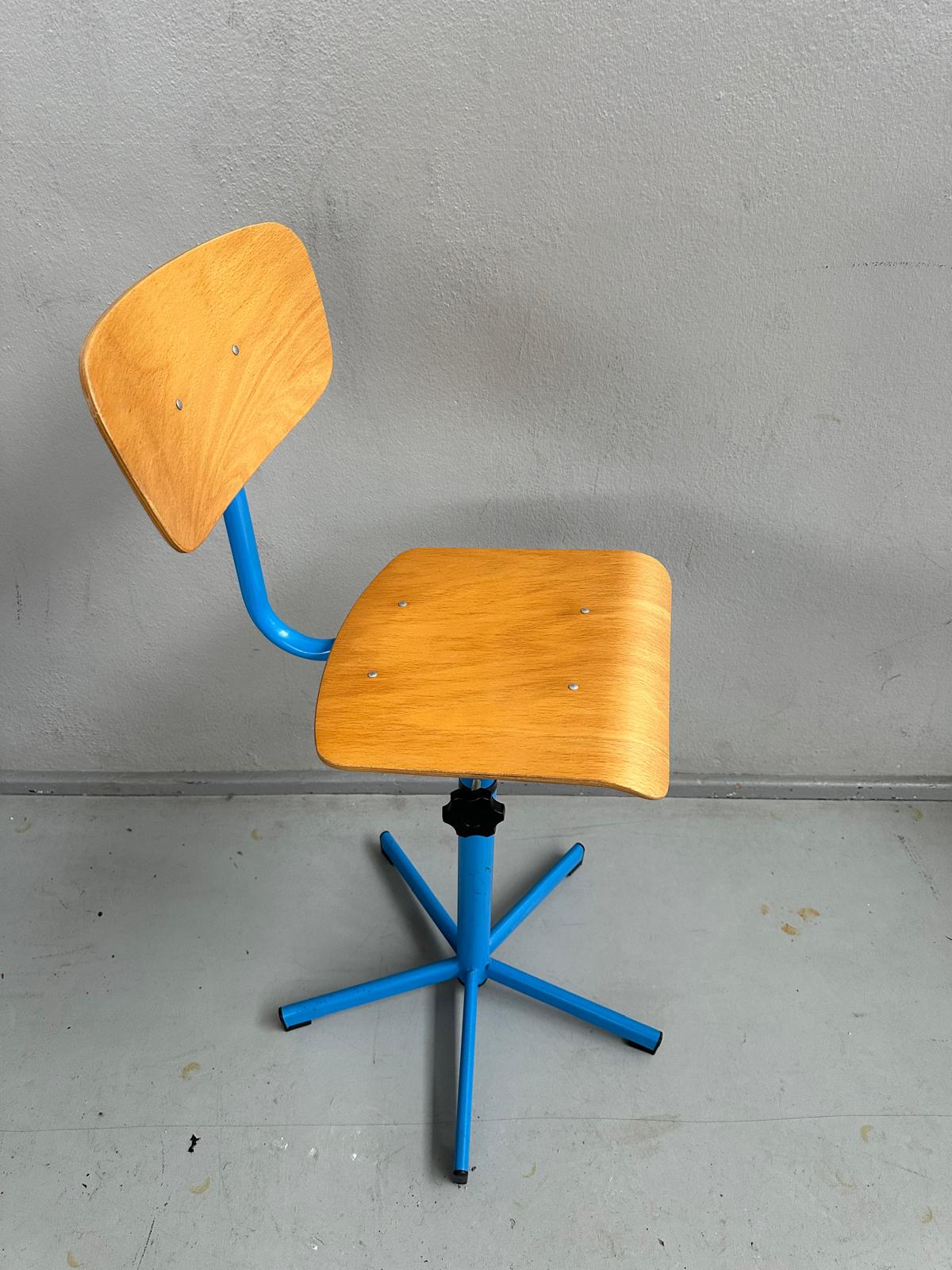 Chaise d’atelier réglable en hauteur – Image 2