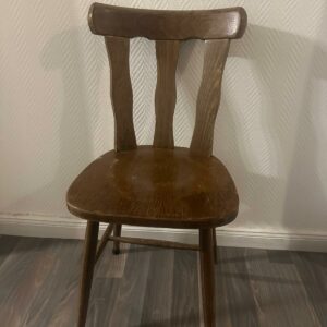 Chaise typique de bistrot