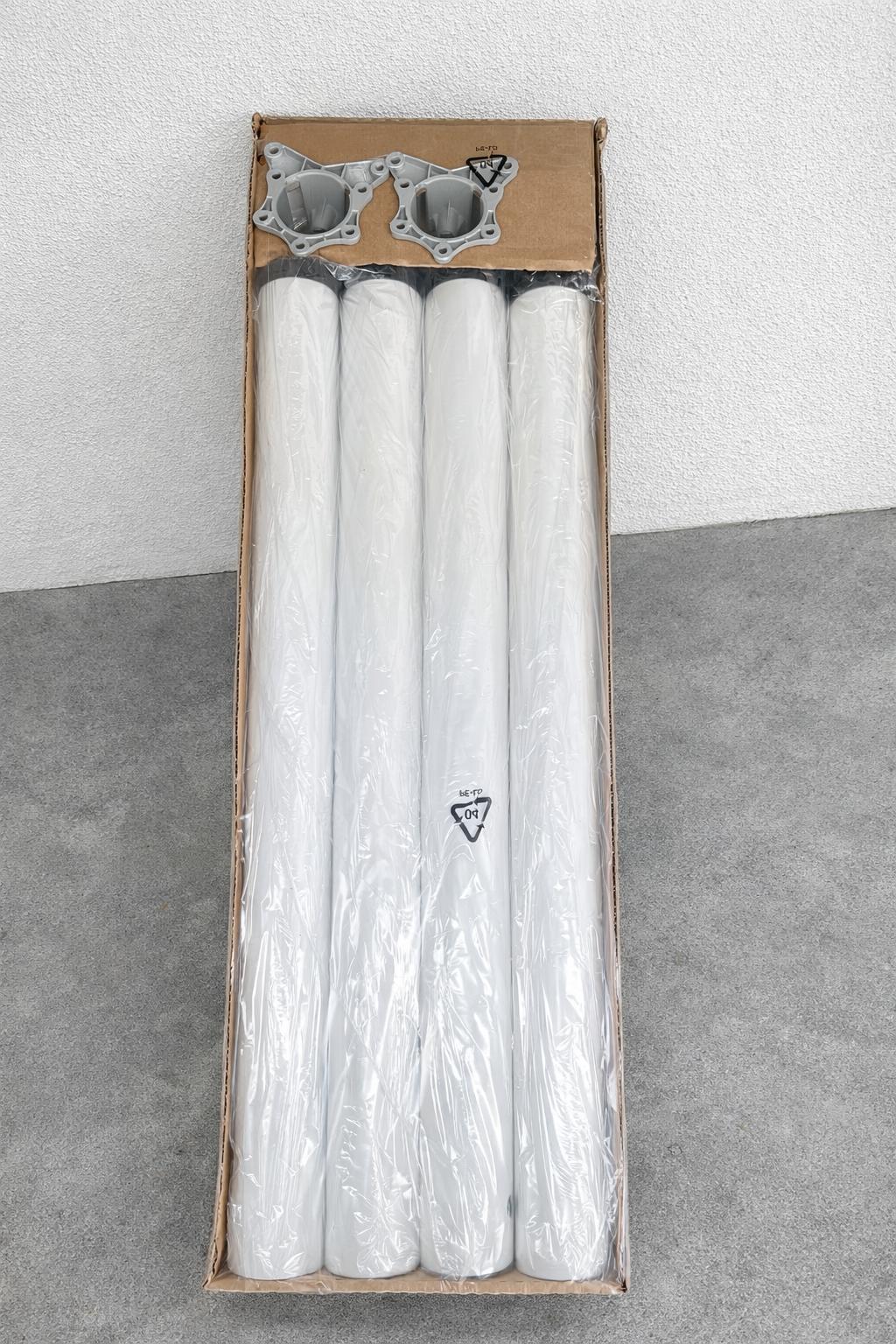 Table rectangulaire blanche de qualité avec pieds métal robustes – Image 3