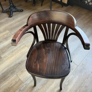 Chaises de bistrot vintage