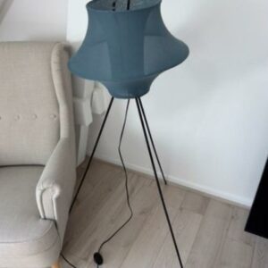 Lampadaire design sur pied