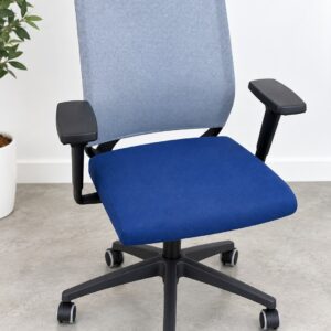 Fauteuil de bureau ergonomique bleu