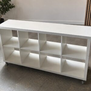 Meuble de rangement sur roulettes