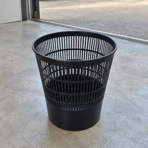 Corbeille à papier noire ajourée